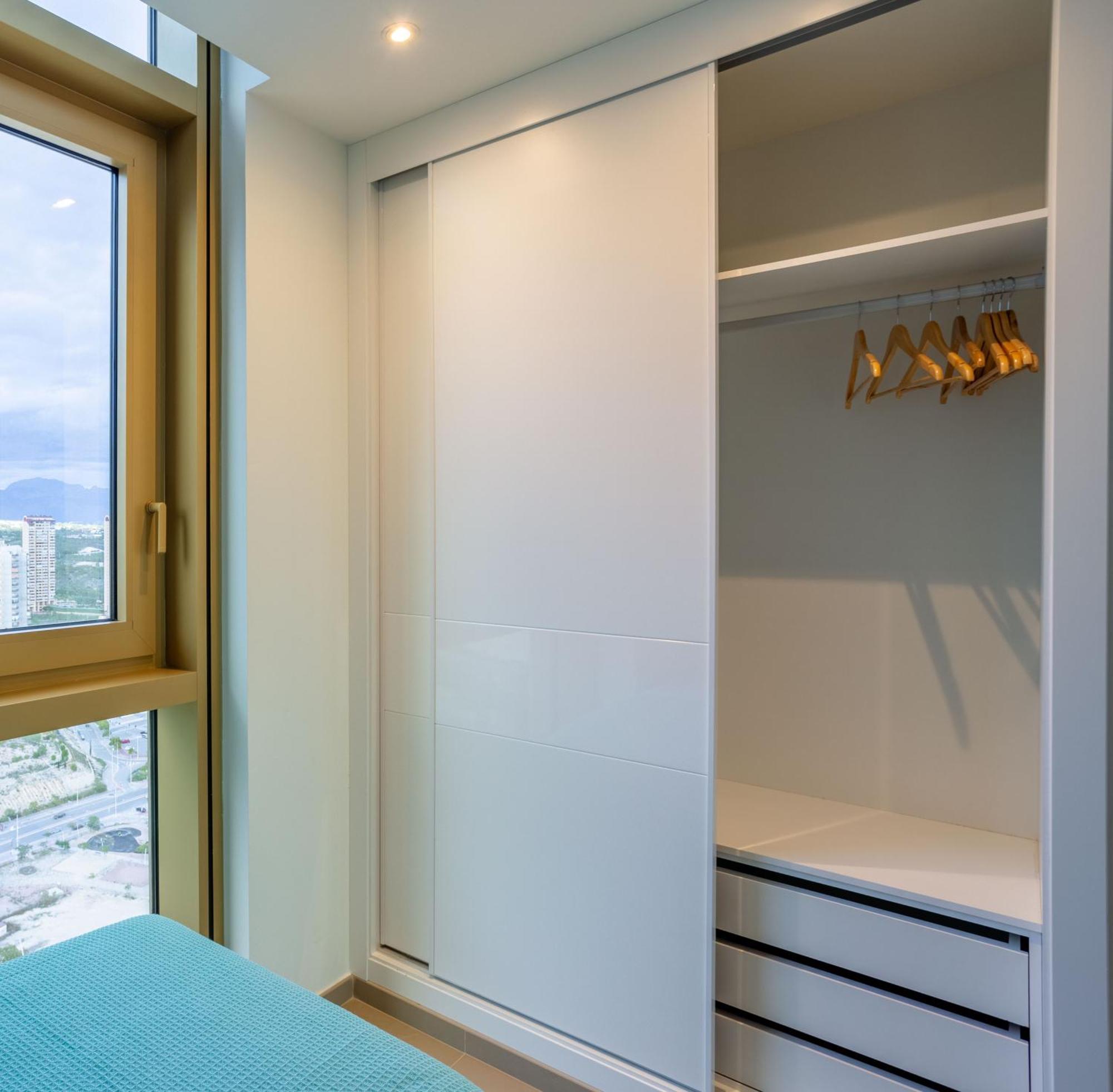 Intempo By Holuxe - 284 - 28Th Floor Appartement Benidorm Buitenkant foto